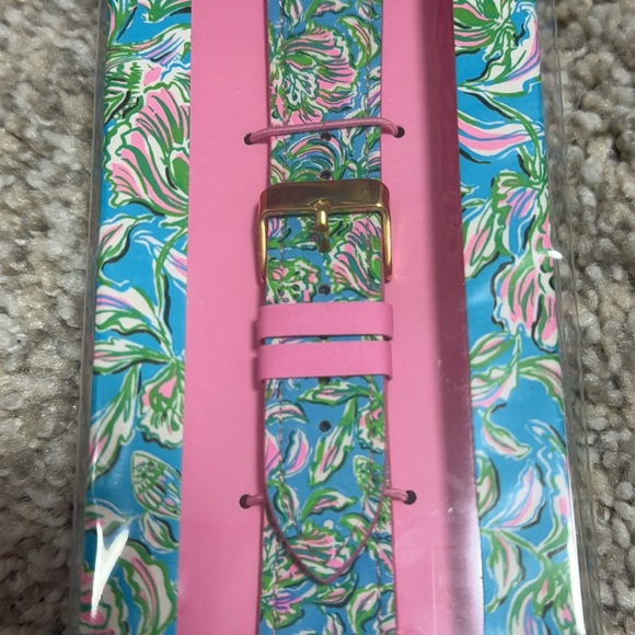 NWT Lilly Pulitzer Leather Apple Watch Band in Chick Magnet - Picture 5 of 6